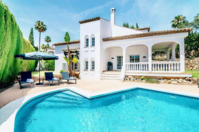 4 bedroom Villa in Top location - Heating Pool